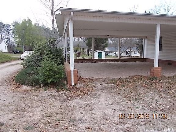 3rd image of 290 Clearbrook Dr