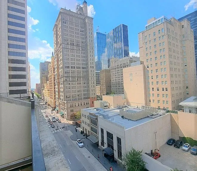 Dallas Power and Light Lofts — Photo 13