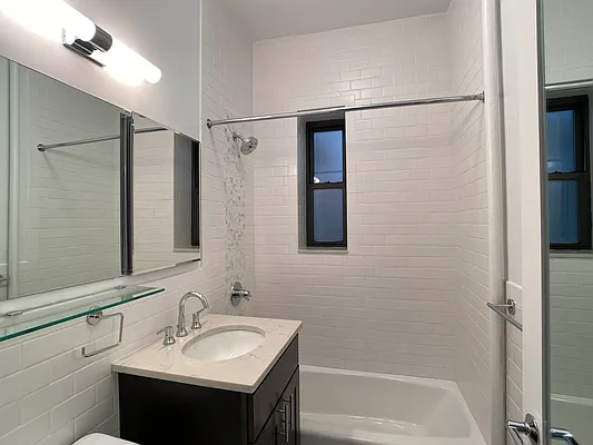 Rented by Tourma Realty LLC | media 33