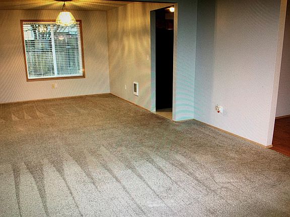 5th image of 16109 NE 87th St