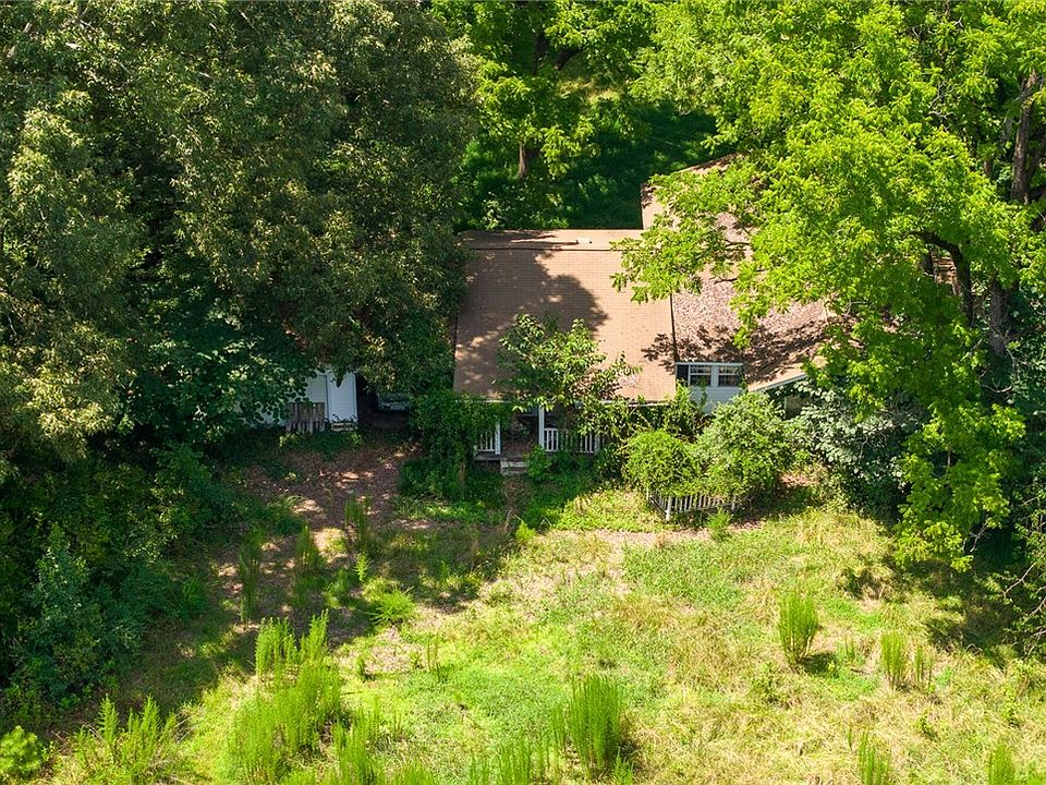 1st image of 700 Hendricks Rd