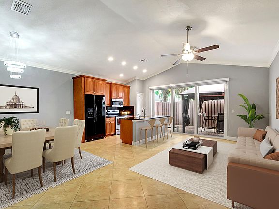2nd image of 3121 Shelby Way