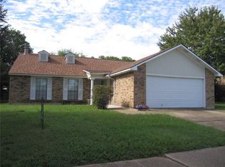 4416 Pepperbush Dr, Fort Worth, TX 76137