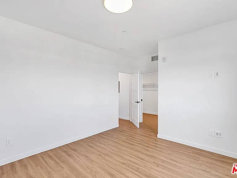 747 Lillian Way #7 — Photo 16