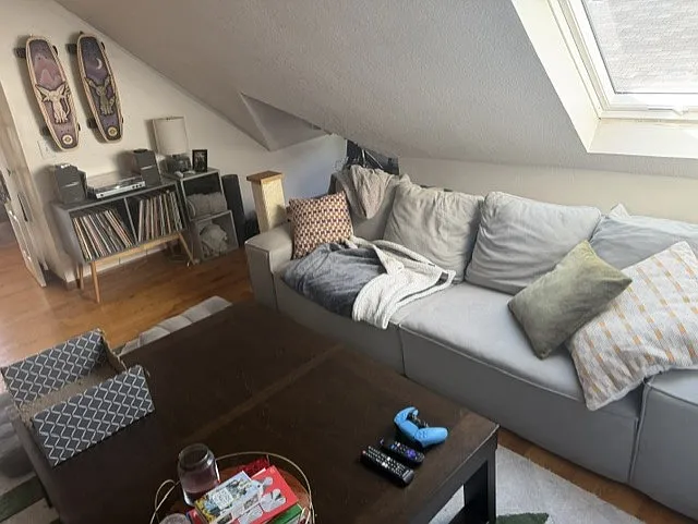 3237 Dupont Ave S #3 — Photo 4
