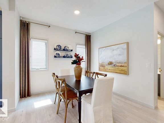 4th image of 137 Ficus Way