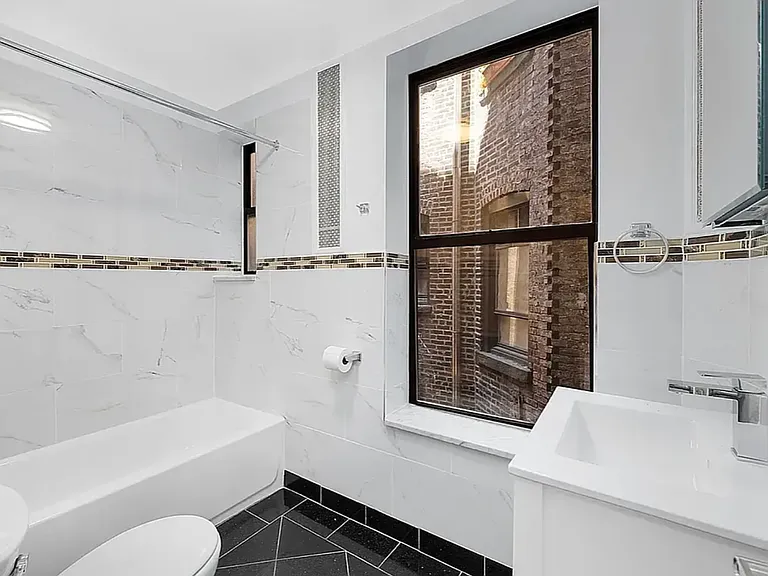 243 Henry St #2 — Photo 6