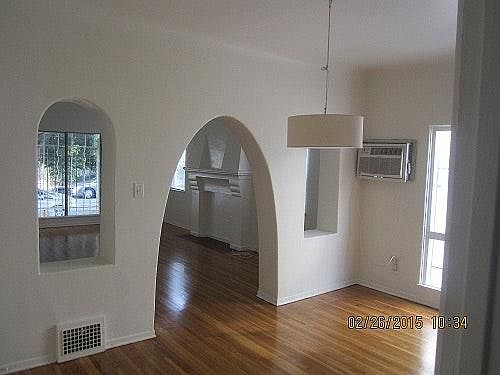 1st image of 428 N Ogden Dr APT 1