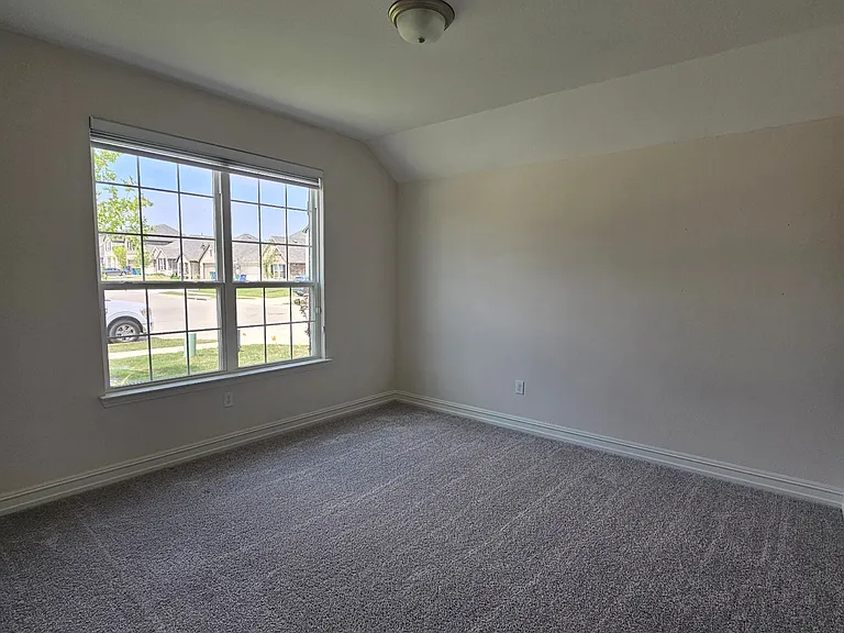 3105 Euclid Way — Photo 10