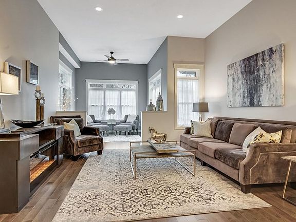 5th image of 277 Wentworth Ave E