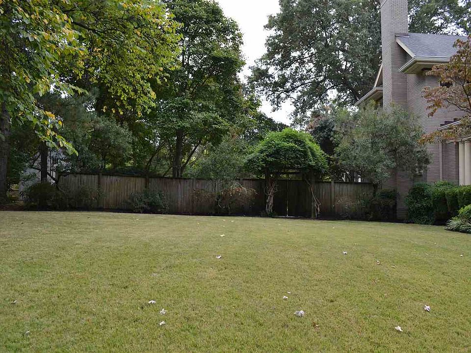 1st image of 1759 Overton Park Ave #9
