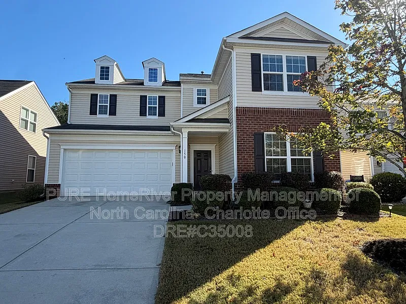 4 bed, 3.0 bath, 2717 sqft, $2,400 — Photo 2