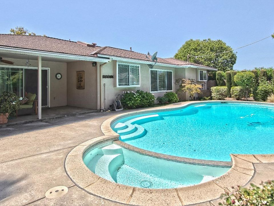 1st image of 6337 Meadowvista Dr