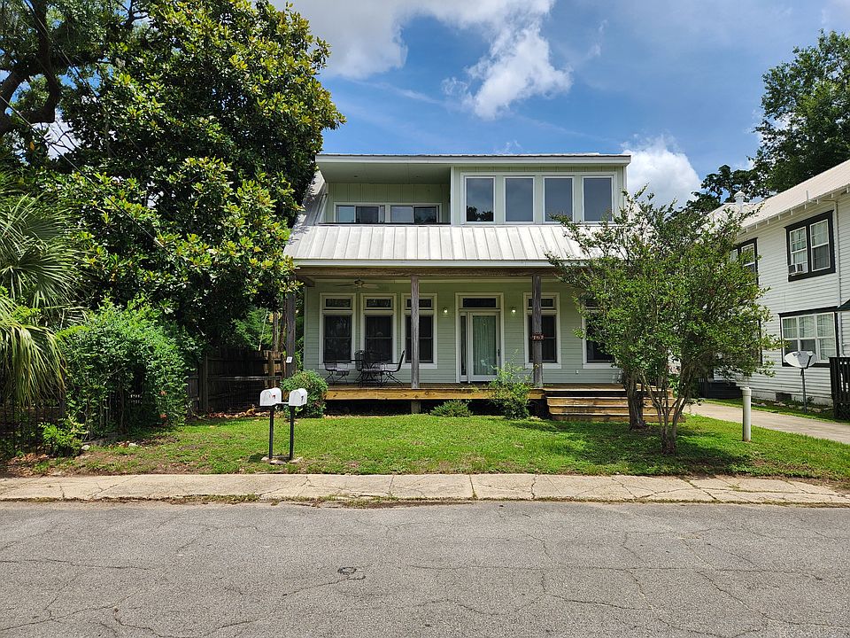 1st image of 626 Water St