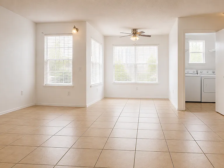 2218 Grand Cayman Ct — Photo 2
