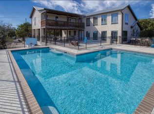 190 Bluebonnet Dr, ConCan, TX 78838