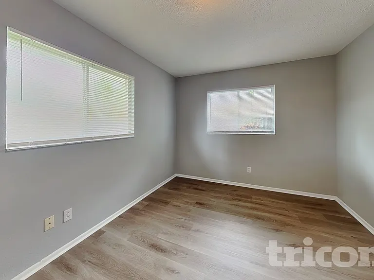 6835 67th Street Cir E — Photo 12