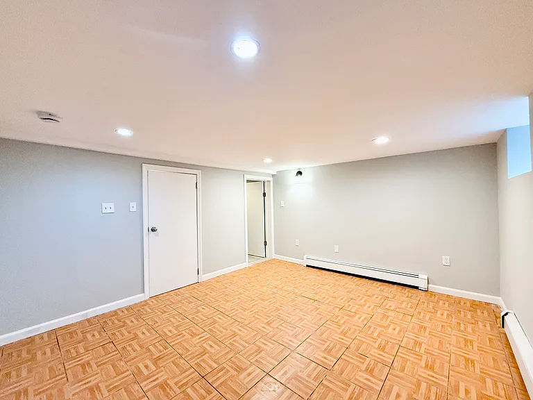 52 Manor St #1 — Photo 34