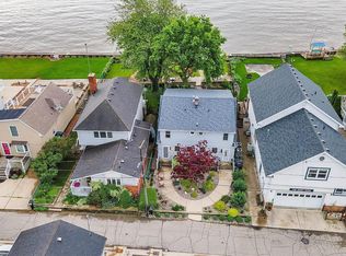 4591 & 4587 Allen Cove Rd, Luna Pier, MI 48157