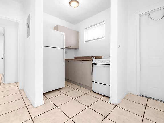 2nd image of 7000 NW 8th Ave APT 5