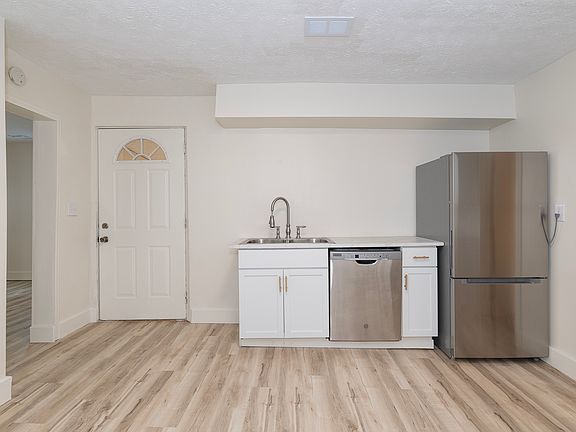 2nd image of 1036 Jackson St NW APT 2