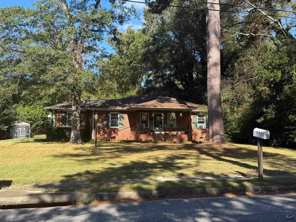 1095 Burton Ave, Macon, GA 31204