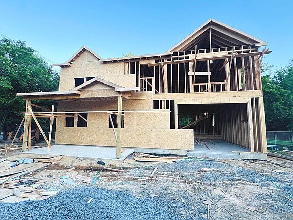 2nd image of 2961 Bridge St