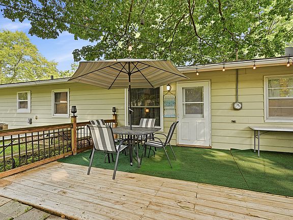 4th image of 16 Greenbriar Rd