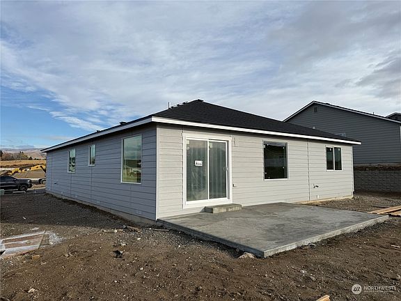 5th image of 2320 SE Noah Street