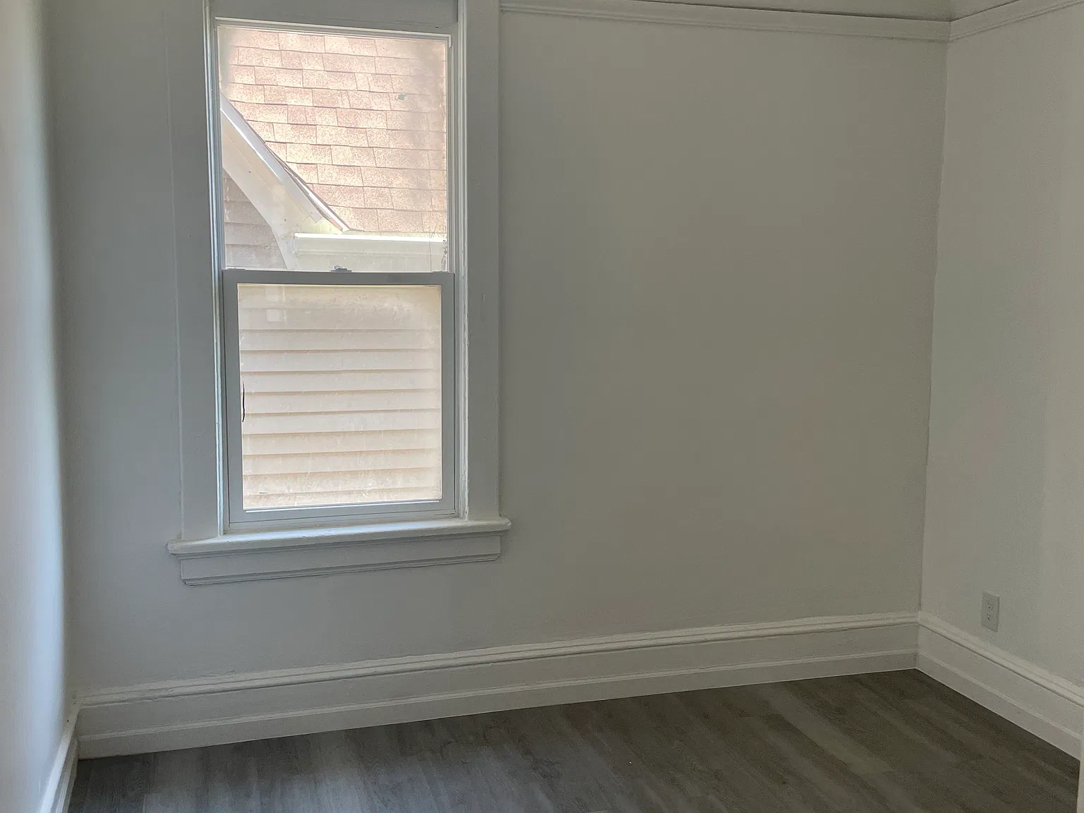 3 bed, 1400 sqft, $1,100 — Photo 4