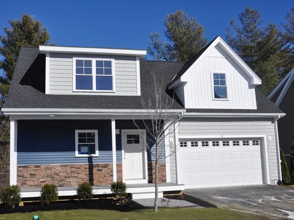 31 Willow Pond Cir #31, Medway, MA 02053