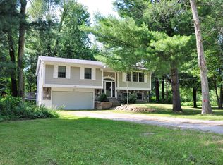 2839 S Sullivan Rd, Ravenna, MI 49451