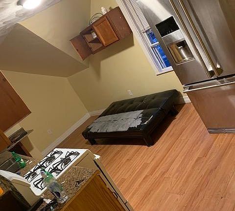 5th image of 134 Berkshire St Floor 3