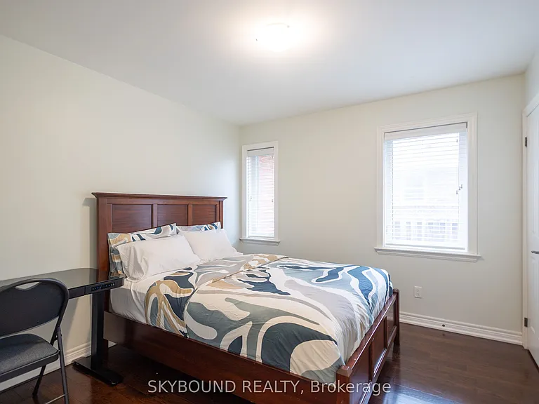 1343 Islington Ave — Photo 12