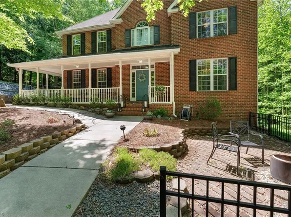 6010 Kempsford Ct, Kernersville, NC 27284