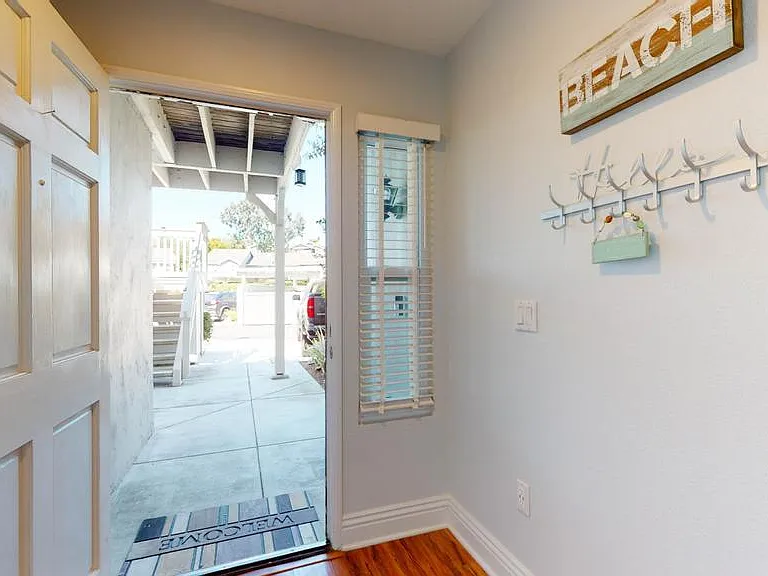 36 Campton Pl — Photo 4