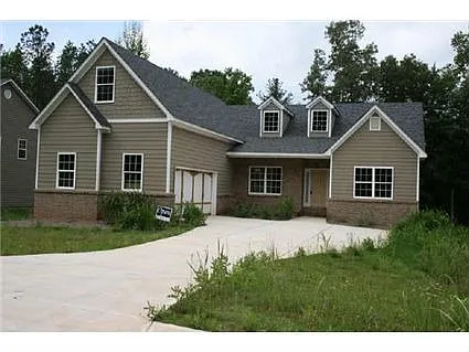 393 Jefferson Blvd photo 1