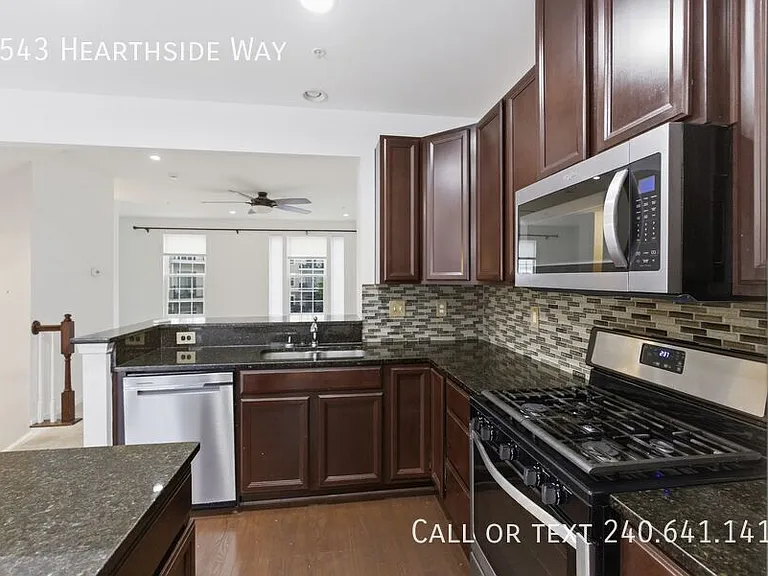 7543 Hearthside Way — Photo 9