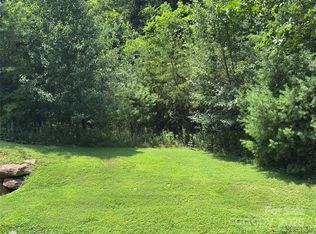 3 Mountain Magnolia Dr, Leicester, NC 28748