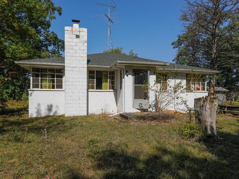 58864 River Heights-101