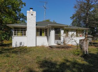 58864 River Heights Dr, Three Rivers, MI 49093