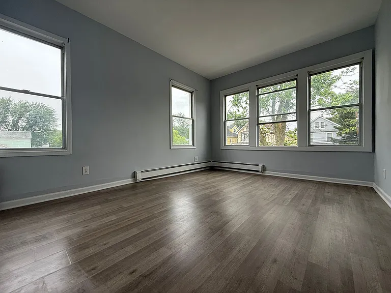 832 Hussa St #2 — Photo 10
