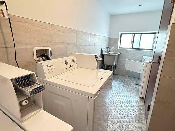 5th image of 27-15 27th St #4B