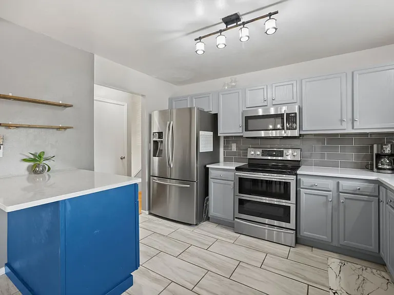 Keystone Cir — Photo 9