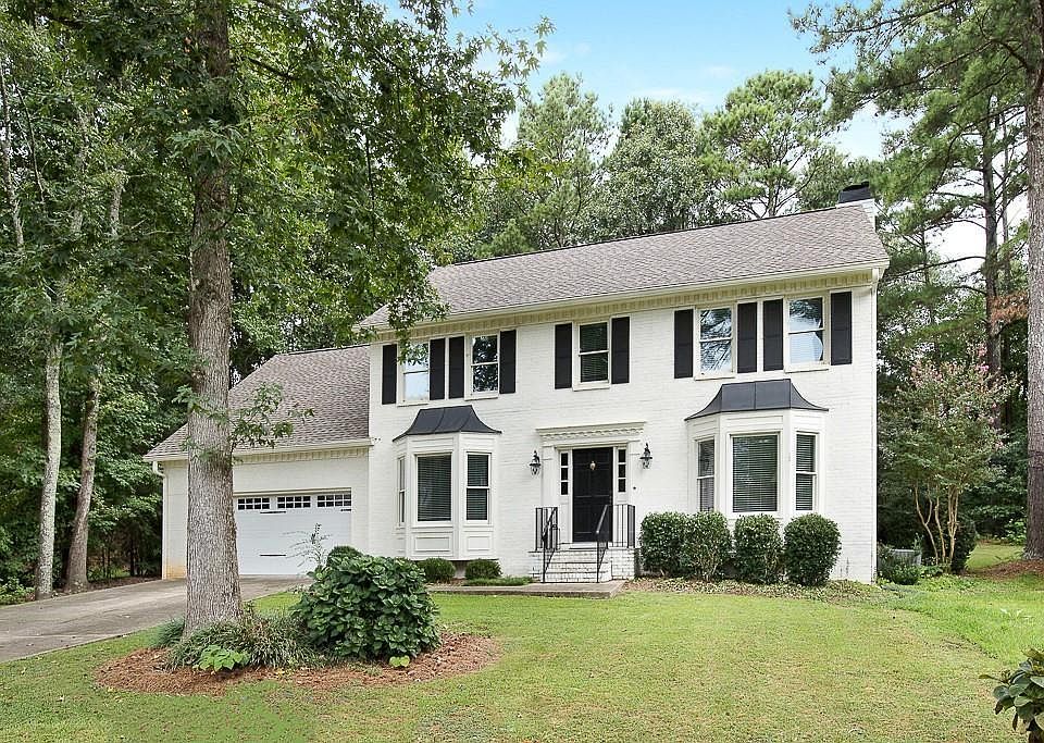 1st image of 153 Lantern Ridge Ct
