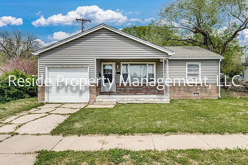 4618 E Pawnee Ave Photo 1