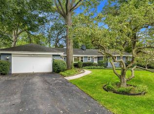 311 N Macarthur Blvd, Mount Prospect, IL 60056