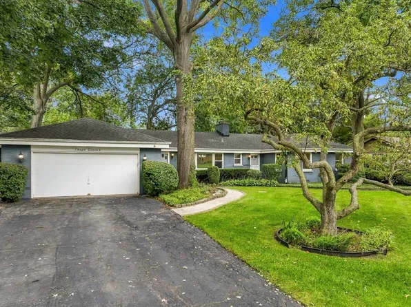 311 N Macarthur Blvd, Mount Prospect, IL 60056