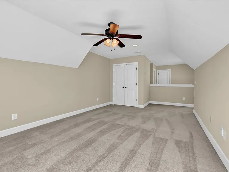 3708 Majestic Oak Dr — Photo 26