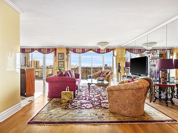3rd image of 210 Central Park S #23CD